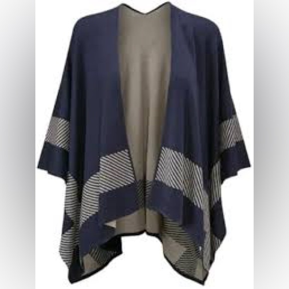 CAbi Accessories - cabi reversible wrap